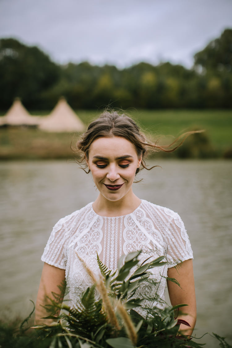 Make Up Bride Bridal Beauty Eyes Lips Edgy Seasonal Autumnal Tipi Wedding Ideas http://www.sambennettphotography.co.uk/