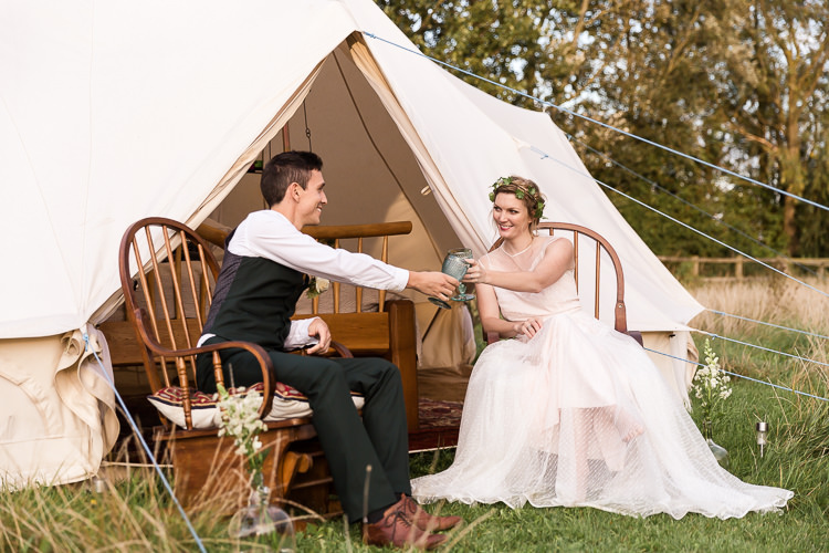 Organic Rustic Greenery Wedding Ideas http://sarahbrookesphotography.com/