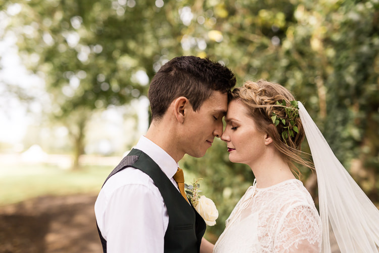 Organic Rustic Greenery Wedding Ideas http://sarahbrookesphotography.com/