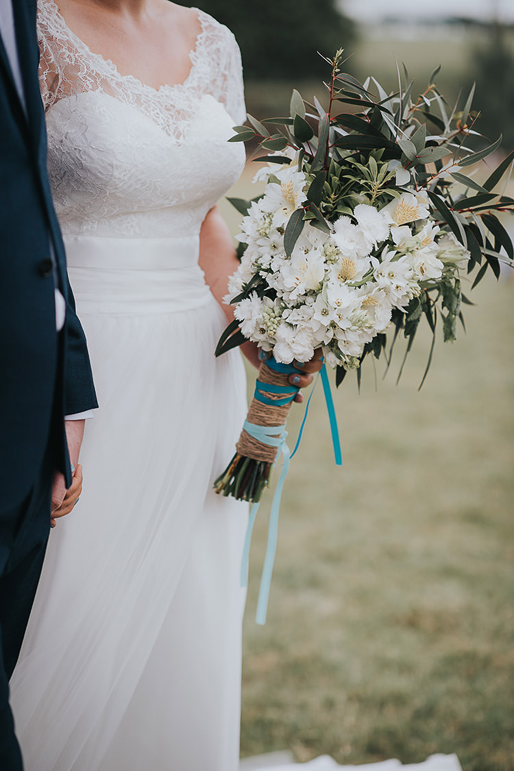 White Greenery Bouquet Bride Bridal Flowers Happy Crafty Summer Farm Wedding http://twigandvine.photography/