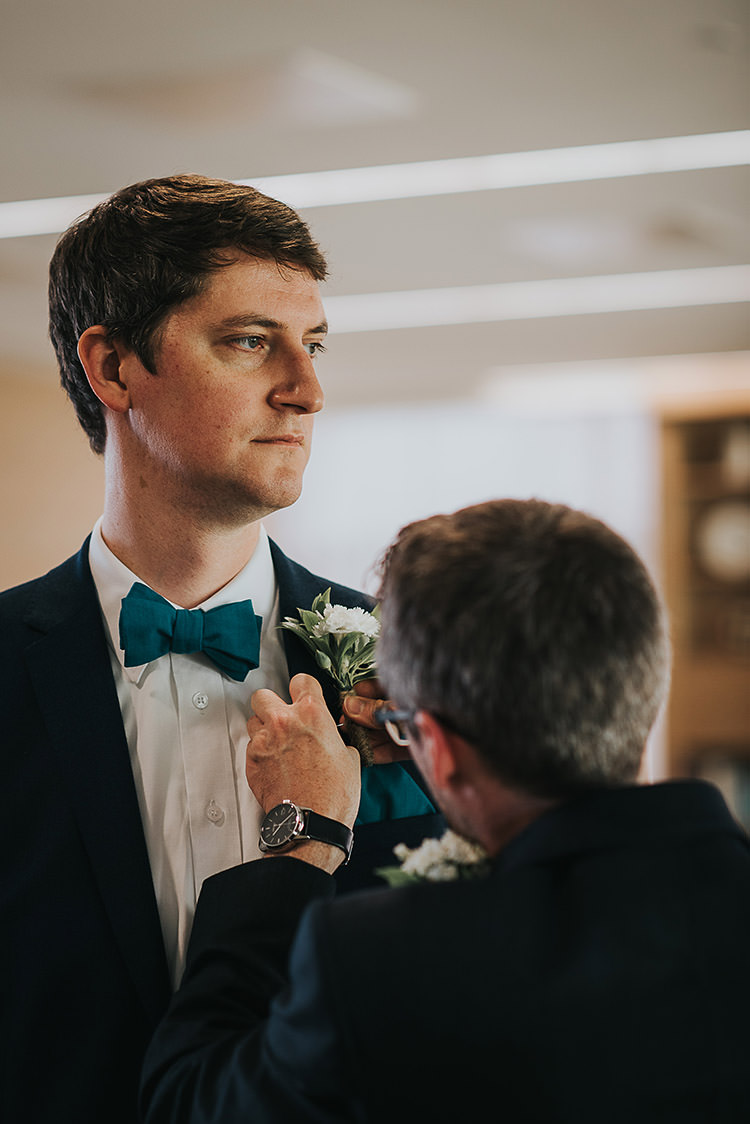 Happy Crafty Summer Farm Wedding http://twigandvine.photography/