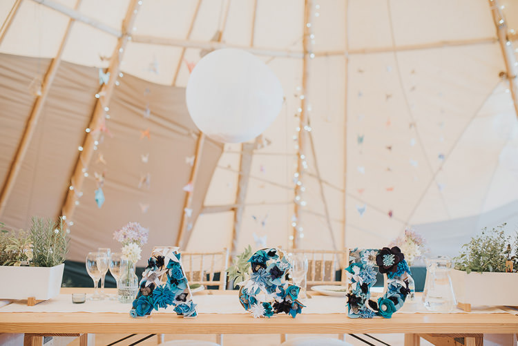 Tipi Balloon Fairy Lights Origami Happy Crafty Summer Farm Wedding http://twigandvine.photography/