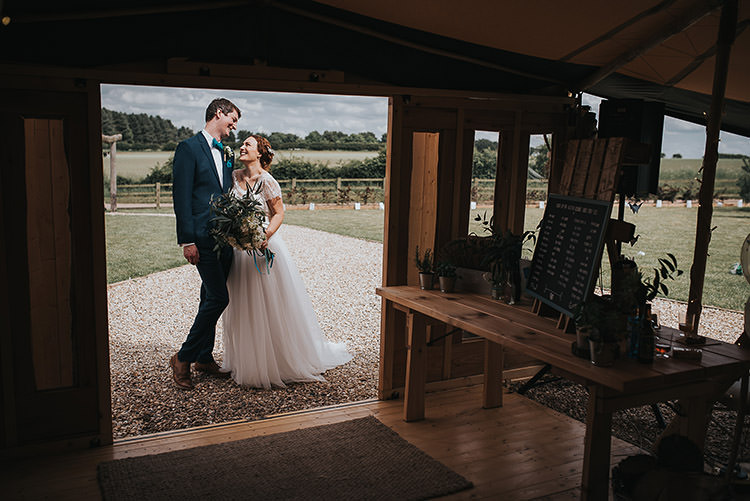 Happy Crafty Summer Farm Wedding http://twigandvine.photography/