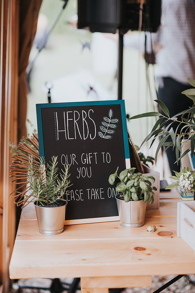 Wedding Favour Ideas Twig and Vine Photography