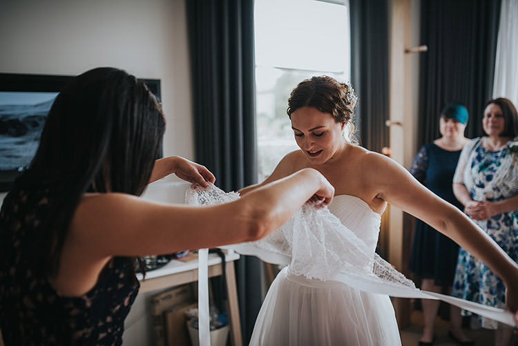 Happy Crafty Summer Farm Wedding http://twigandvine.photography/