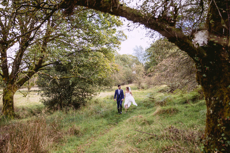 Rustic Cosy Autumn Wedding Lake District http://hayleybaxterphotography.com/