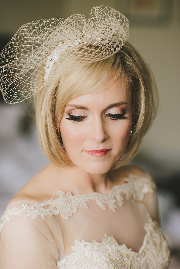 Make Up Bride Bridal Birdcage Veil Untraditional Pretty Travel Barn Wedding https://www.georgimabee.com/