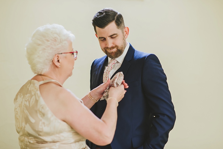 Untraditional Pretty Travel Barn Wedding https://www.georgimabee.com/