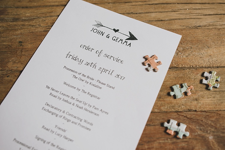 Order Service DIY Untraditional Pretty Travel Barn Wedding https://www.georgimabee.com/