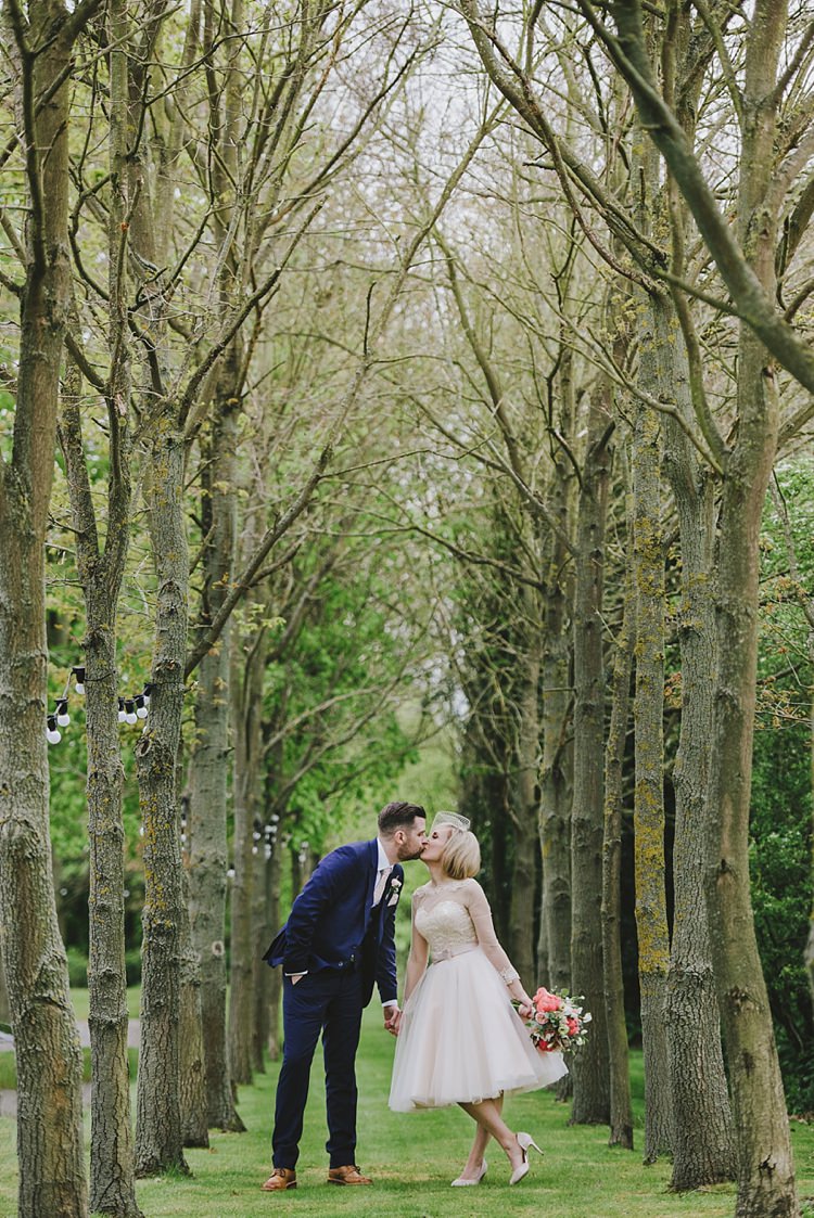 Untraditional Pretty Travel Barn Wedding https://www.georgimabee.com/