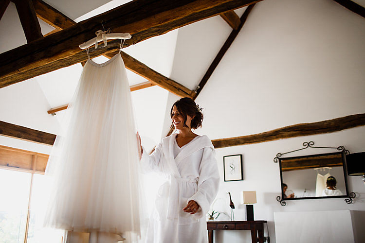 Tulle Skirt Bride Bridal Chic Country Cotswolds Barn Wedding http://annabphotography.co.uk/