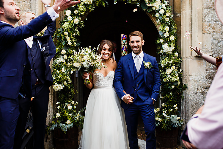 Chic Country Cotswolds Barn Wedding http://annabphotography.co.uk/