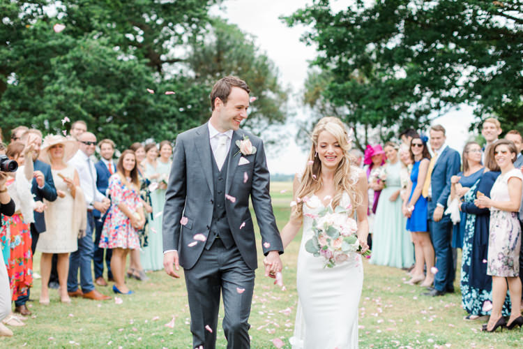 Confetti Throw Pastels Gold Pretty Summer Barn Wedding http://summerlilystudio.com/