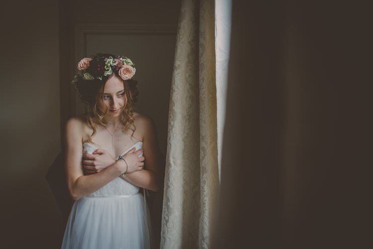 Flower Crown Bride Bridal Bohemian Ethical Vegan Country Wedding http://laurarhianphotography.co.uk/
