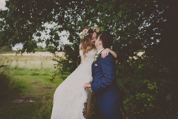 Bohemian Ethical Vegan Country Wedding http://laurarhianphotography.co.uk/