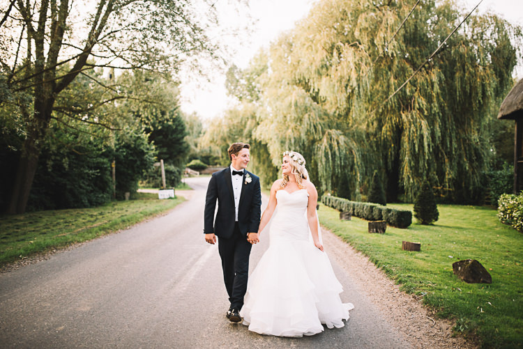Tropical Boho Luxe Barn Wedding https://www.luciewatsonphotography.com/