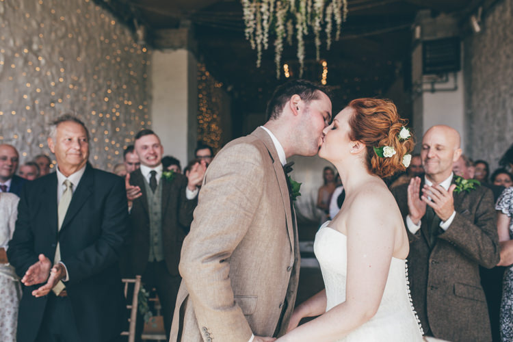Natural Earthy Greenery Home Made Wedding http://rachellambertphotography.co.uk/