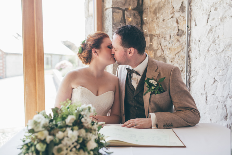 Natural Earthy Greenery Home Made Wedding http://rachellambertphotography.co.uk/