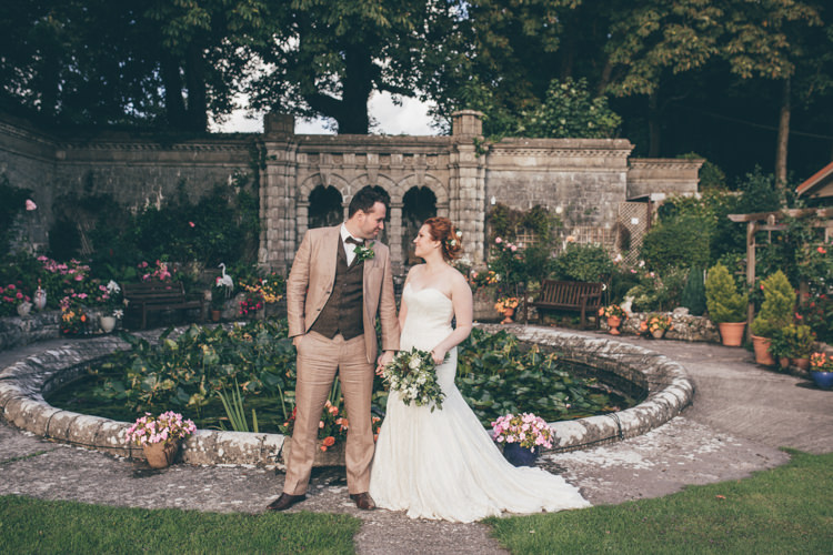 Natural Earthy Greenery Home Made Wedding http://rachellambertphotography.co.uk/