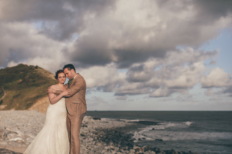 Natural Earthy Greenery Home Made Wedding http://rachellambertphotography.co.uk/