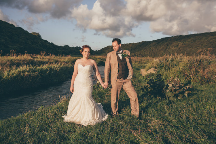 Natural Earthy Greenery Home Made Wedding http://rachellambertphotography.co.uk/