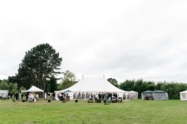 Relaxed Rustic Country Farm Wedding https://www.chris-seddon.co.uk/