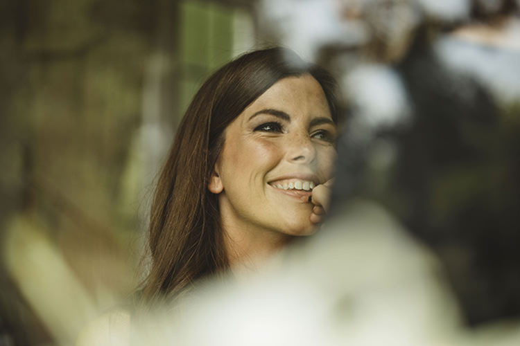 Pretty Floral Boho Tipi Wedding https://www.kindredphotography.co.uk/