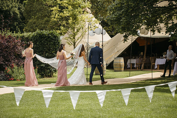 Pretty Floral Boho Tipi Wedding https://www.kindredphotography.co.uk/