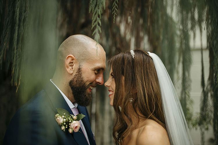 Pretty Floral Boho Tipi Wedding https://www.kindredphotography.co.uk/