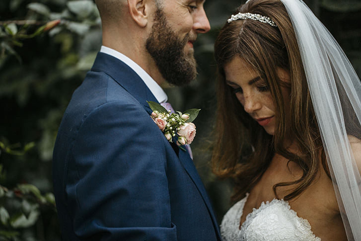 Pretty Floral Boho Tipi Wedding https://www.kindredphotography.co.uk/