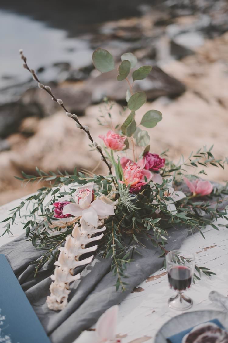 Table Bone Flower Centerpiece Grey Runner Norway Mountain Elopement | Moody Chic Norwegian Fjord Wedding Ideas https://www.anoukfotografeert.nl/