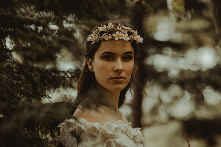 Moody Ethereal Winter Woodland Wedding Ideas http://belleartphotography.co.uk/