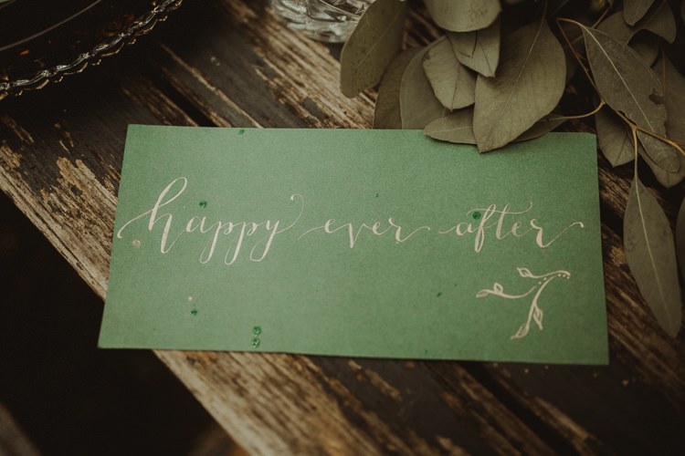 Table Decoration Tablescape Gold Green Calligraphy Stationery Flowers Black Red Greenery Moody Ethereal Winter Woodland Wedding Ideas http://belleartphotography.co.uk/