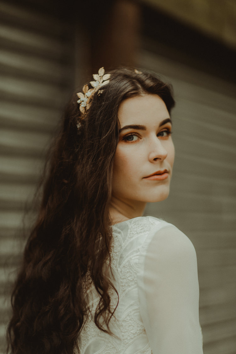 Make Up Bride Bridal Style Long Hair Moody Ethereal Winter Woodland Wedding Ideas http://belleartphotography.co.uk/