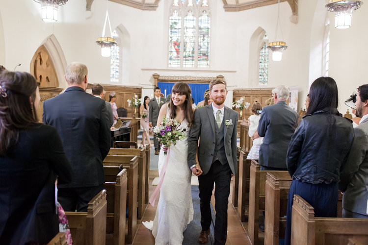 Fun Late Summer Outdoor Farm Wedding http://bowtieandbellephotography.co.uk/