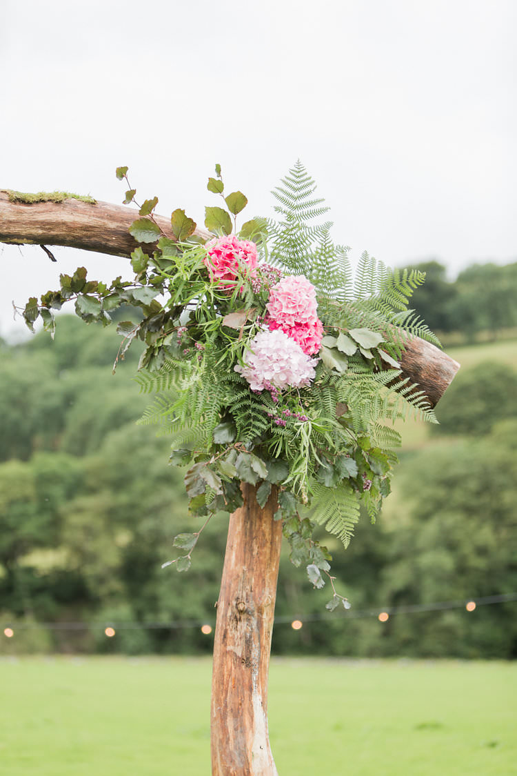 Flower Arch Wooden Decor Pink Backdrop Fun Late Summer Outdoor Farm Wedding http://bowtieandbellephotography.co.uk/