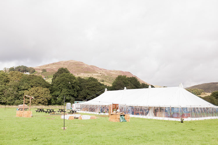 Fun Late Summer Outdoor Farm Wedding http://bowtieandbellephotography.co.uk/