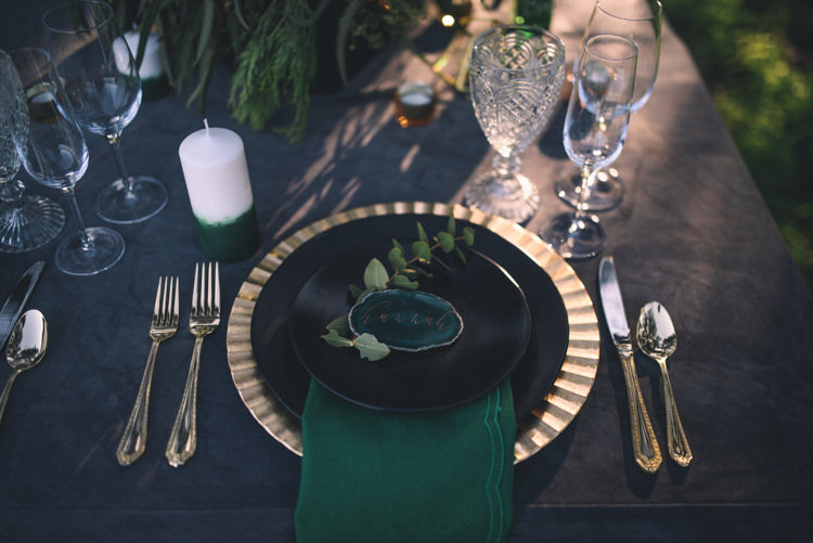 Dark Moody Black Green Gold Table Decor Agate Placecards Napkin Candle | Edgy Emerald City Wedding Ideas http://www.yvonnegollphotography.com/