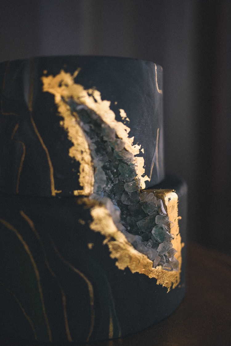 Dark Moody Gold Black Green Geode Cake Sugar Crystal | Edgy Emerald City Wedding Ideas http://www.yvonnegollphotography.com/