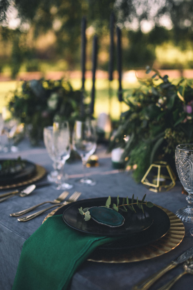 Dark Moody Black Green Gold Table Decor Agate Placecards Napkin Geometric Candle | Edgy Emerald City Wedding Ideas http://www.yvonnegollphotography.com/