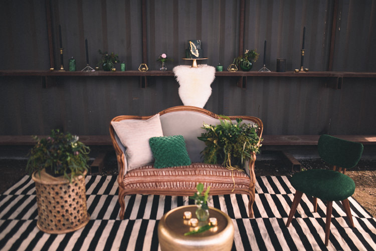 Dark Moody Stylish Lounge Black Gold Green Decor Geode Crystal | Edgy Emerald City Wedding Ideas http://www.yvonnegollphotography.com/