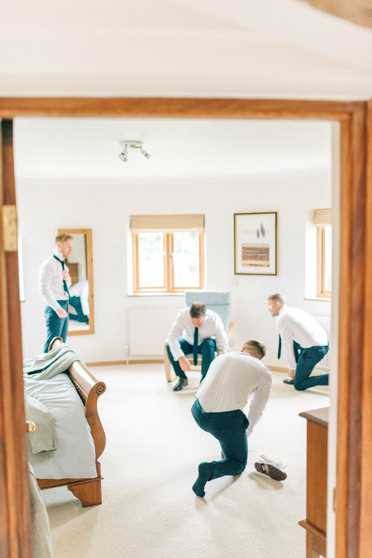 Rustic Summer Country DIY Barn Wedding http://sarahjaneethan.co.uk/