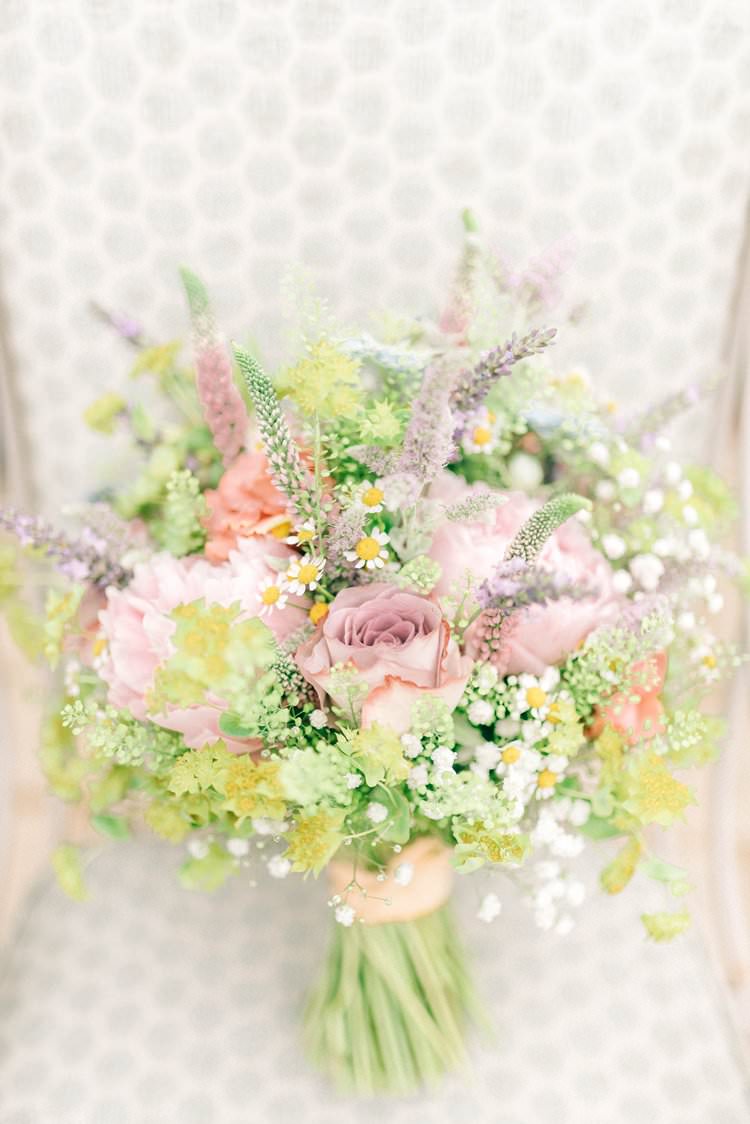 Bouquet Pink Lilac Peony Rose Daisy Bride Bridal Flowers Rustic Summer Country DIY Barn Wedding http://sarahjaneethan.co.uk/