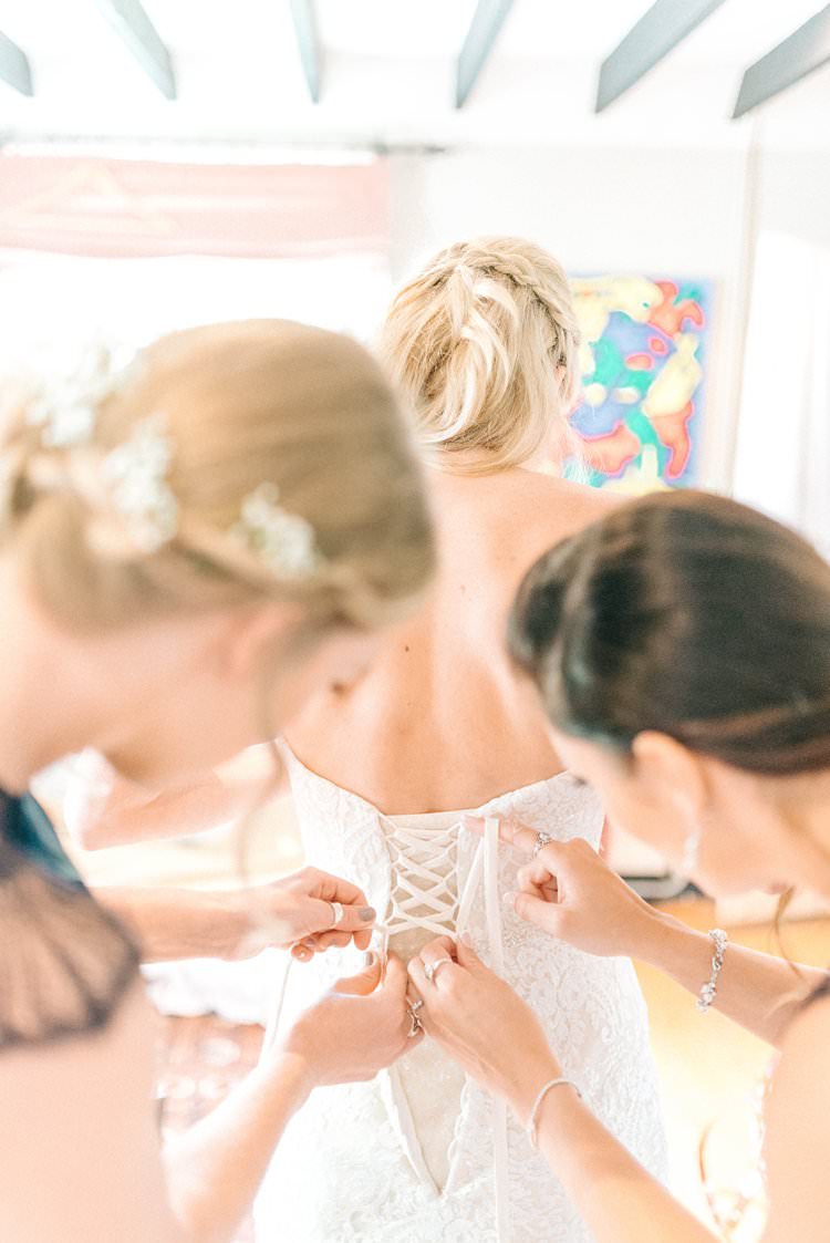 Rustic Summer Country DIY Barn Wedding http://sarahjaneethan.co.uk/