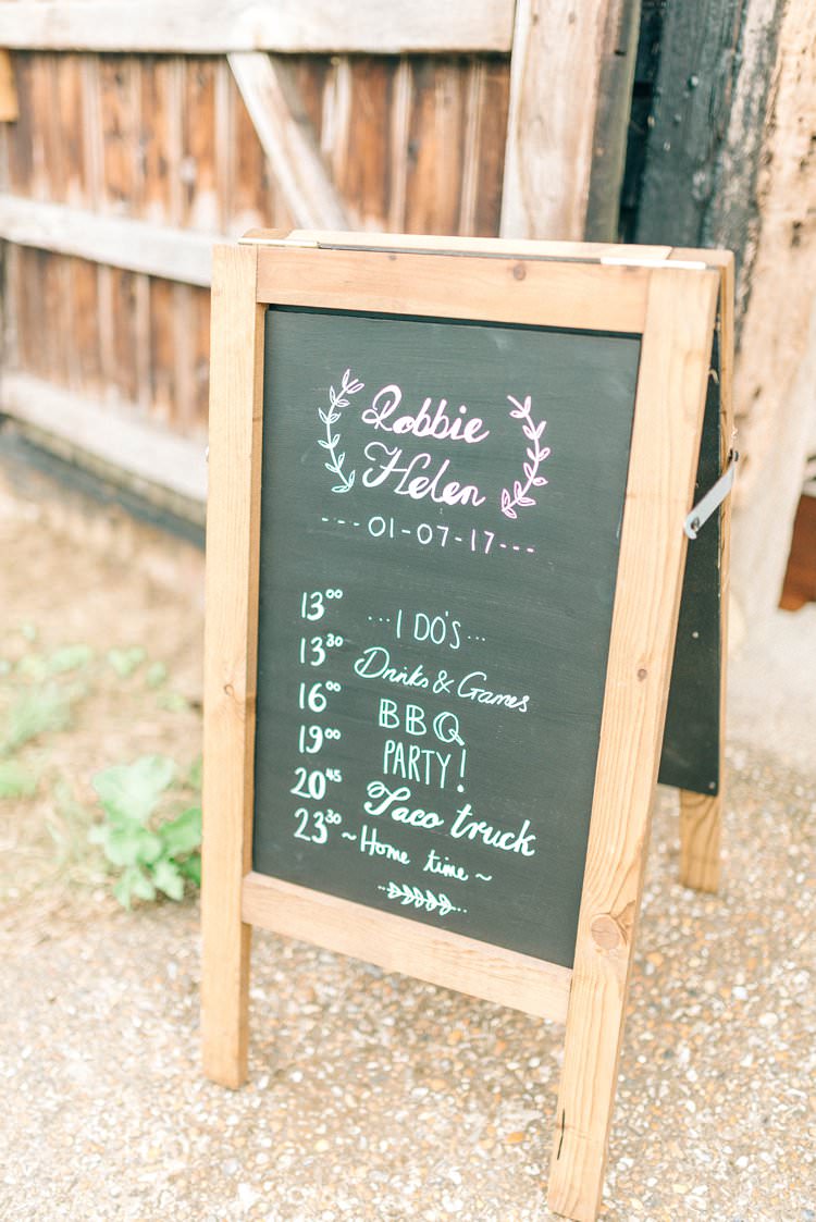 Black Chalk Board Sign Order Day Rustic Summer Country DIY Barn Wedding http://sarahjaneethan.co.uk/