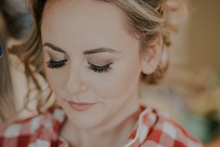 Make Up Beauty Bride Bridal Traditional Christmas Wedding Red Festive https://lolarosephotography.com/