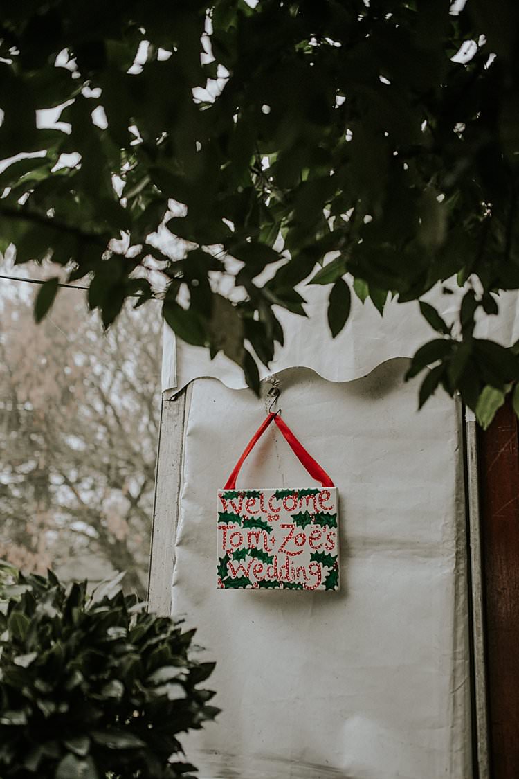 Welcome Sign Holly Traditional Christmas Wedding Red Festive https://lolarosephotography.com/