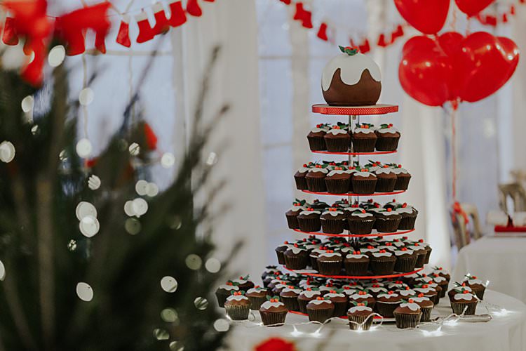 Pudding Cake Traditional Christmas Wedding Red Festive https://lolarosephotography.com/