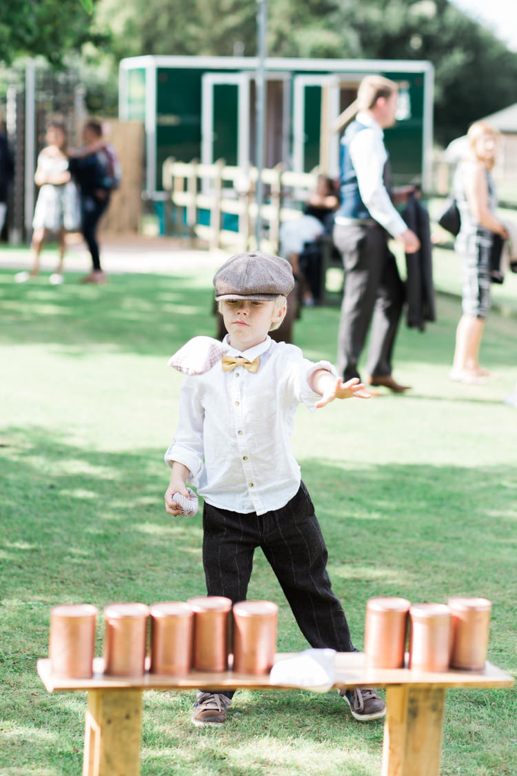 Essex Barn Wedding — Blog — Essex Wedding Photographer | Fun, Relaxed  Hornchurch Wedding Photography, image size:750x1125