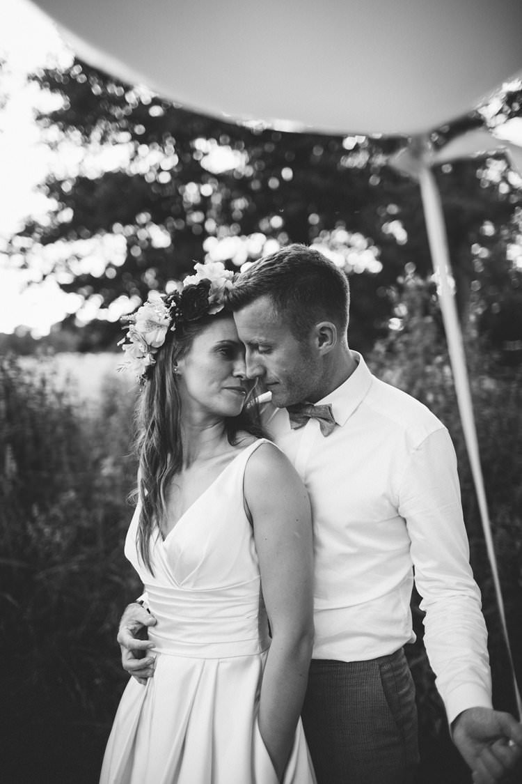 Pretty Floral Pastels Summer Wedding https://www.binkynixon.com/